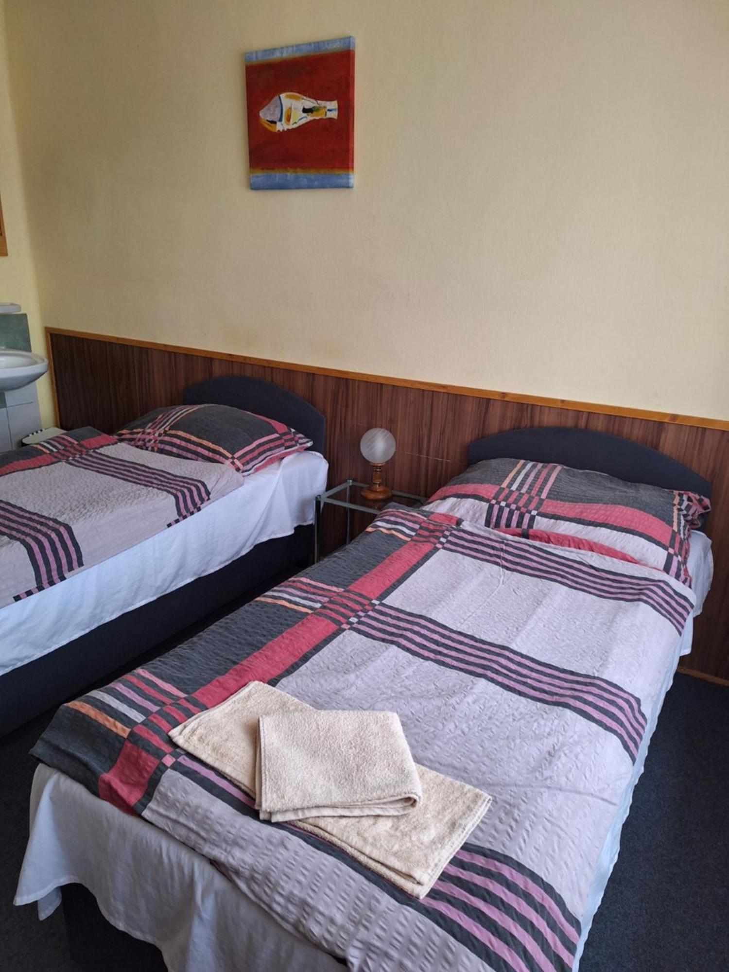 Grill Terasz Etterem Es Szallashely Mezőkövesd Exterior foto
