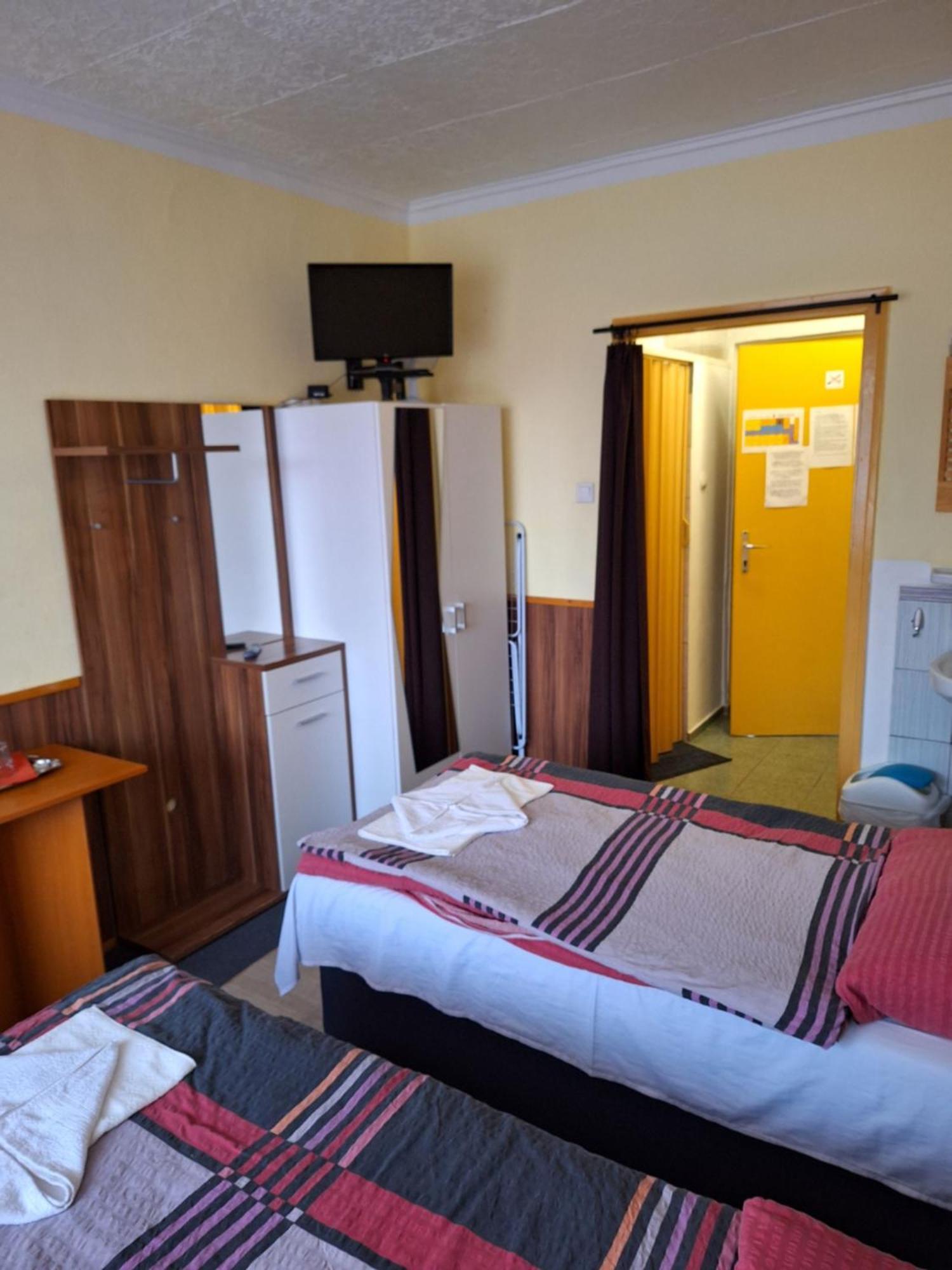 Grill Terasz Etterem Es Szallashely Mezőkövesd Exterior foto