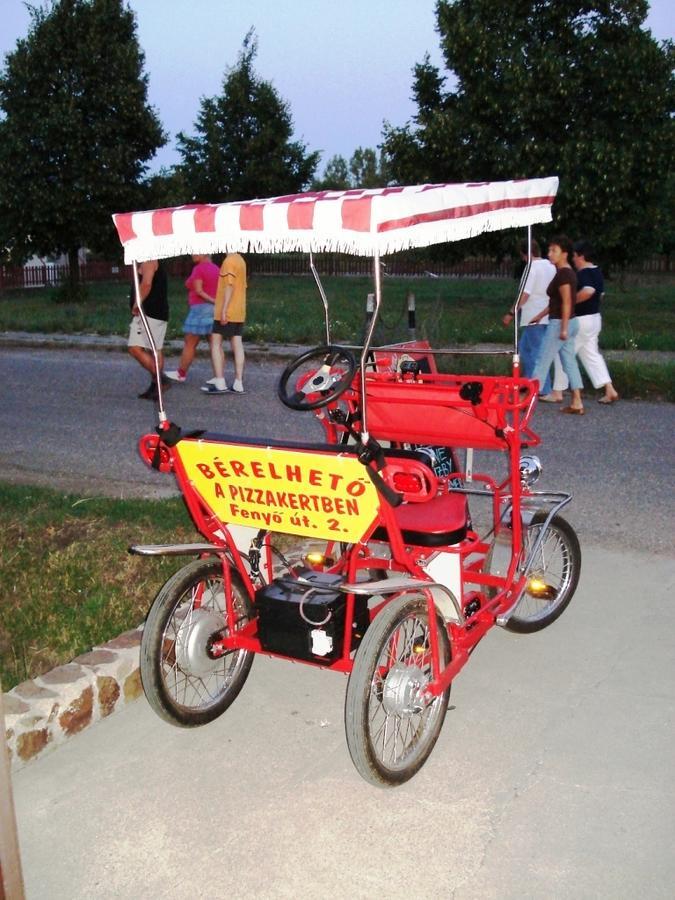 Grill Terasz Etterem Es Szallashely Mezőkövesd Exterior foto
