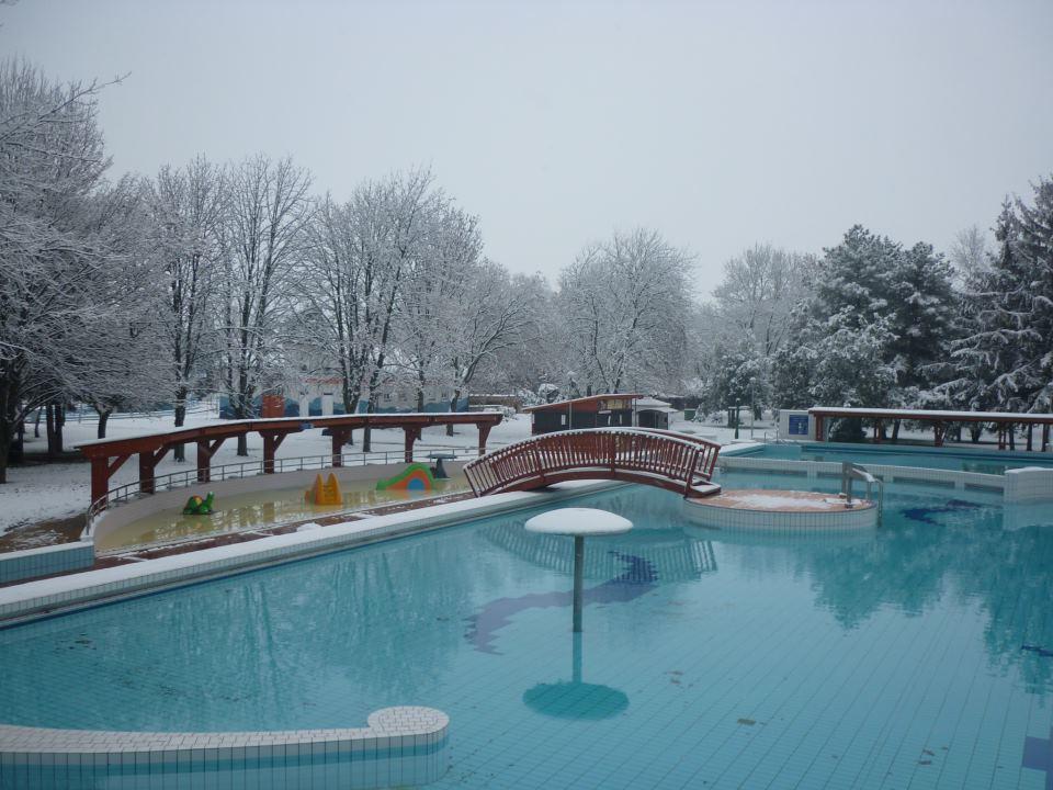Grill Terasz Etterem Es Szallashely Mezőkövesd Exterior foto