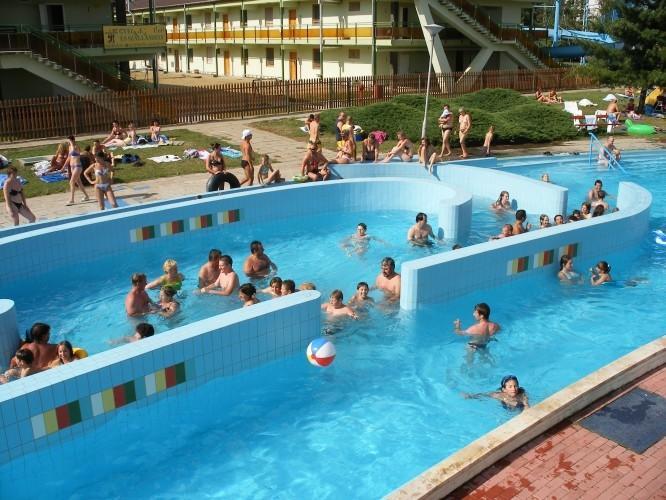 Grill Terasz Etterem Es Szallashely Mezőkövesd Exterior foto